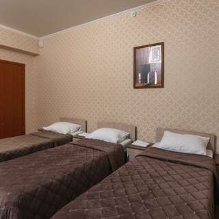 Гостиница Уютная Оренбург 3-местный Эконом-1